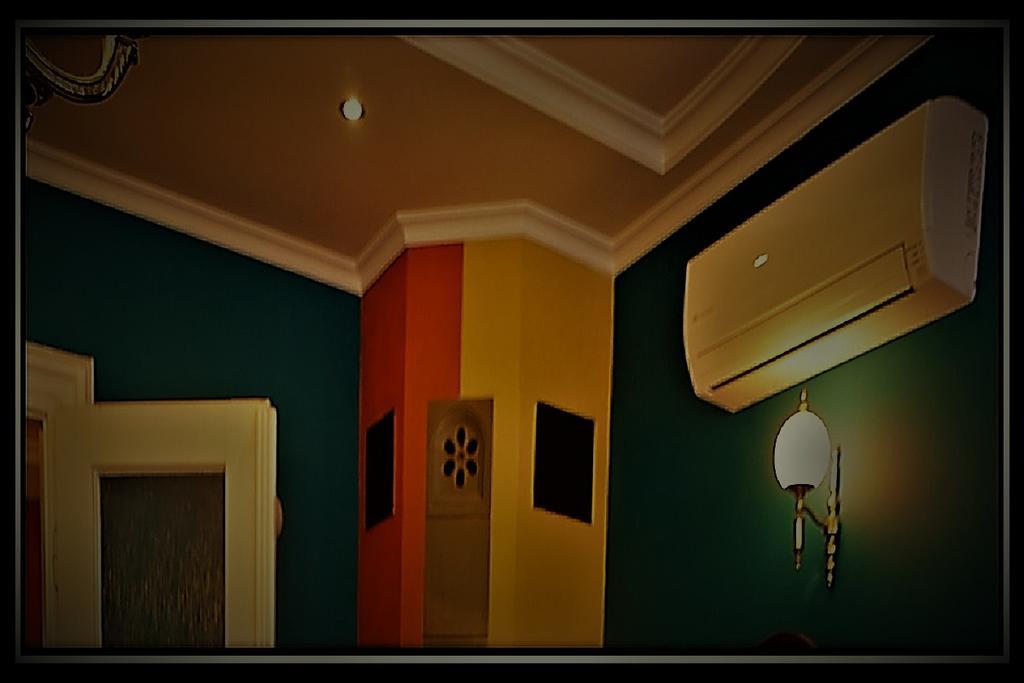 Happy Colours In Old Town Apartment Kecskemet Luaran gambar