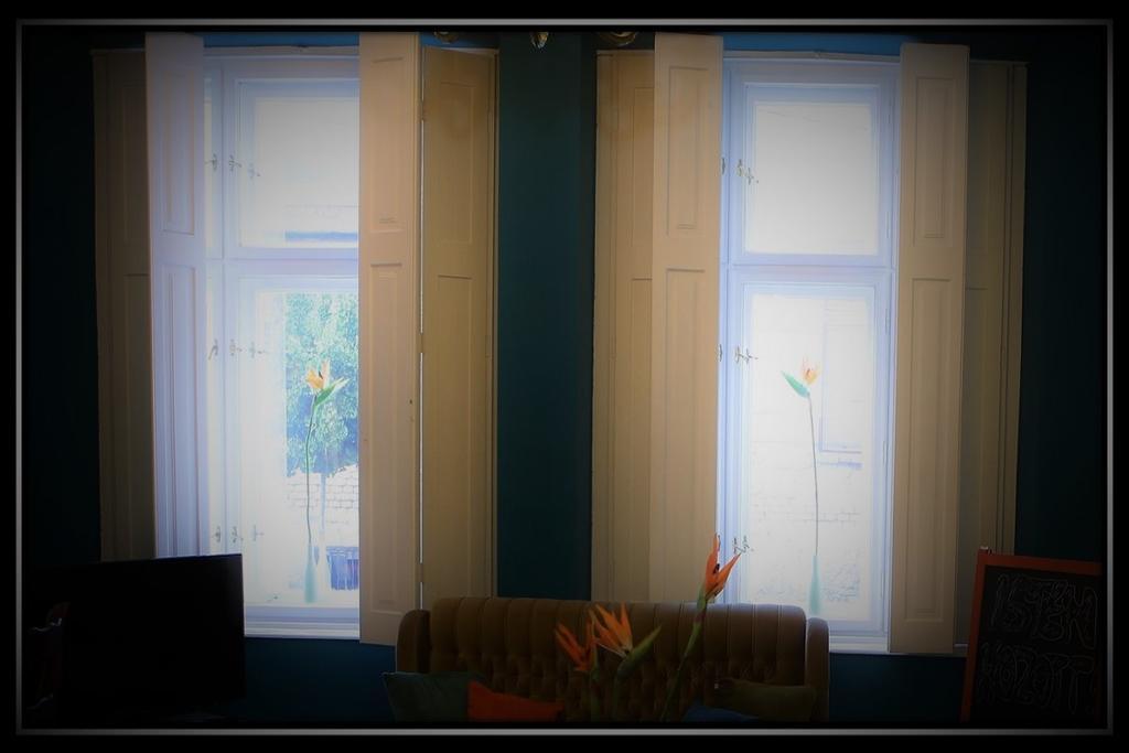 Happy Colours In Old Town Apartment Kecskemet Luaran gambar
